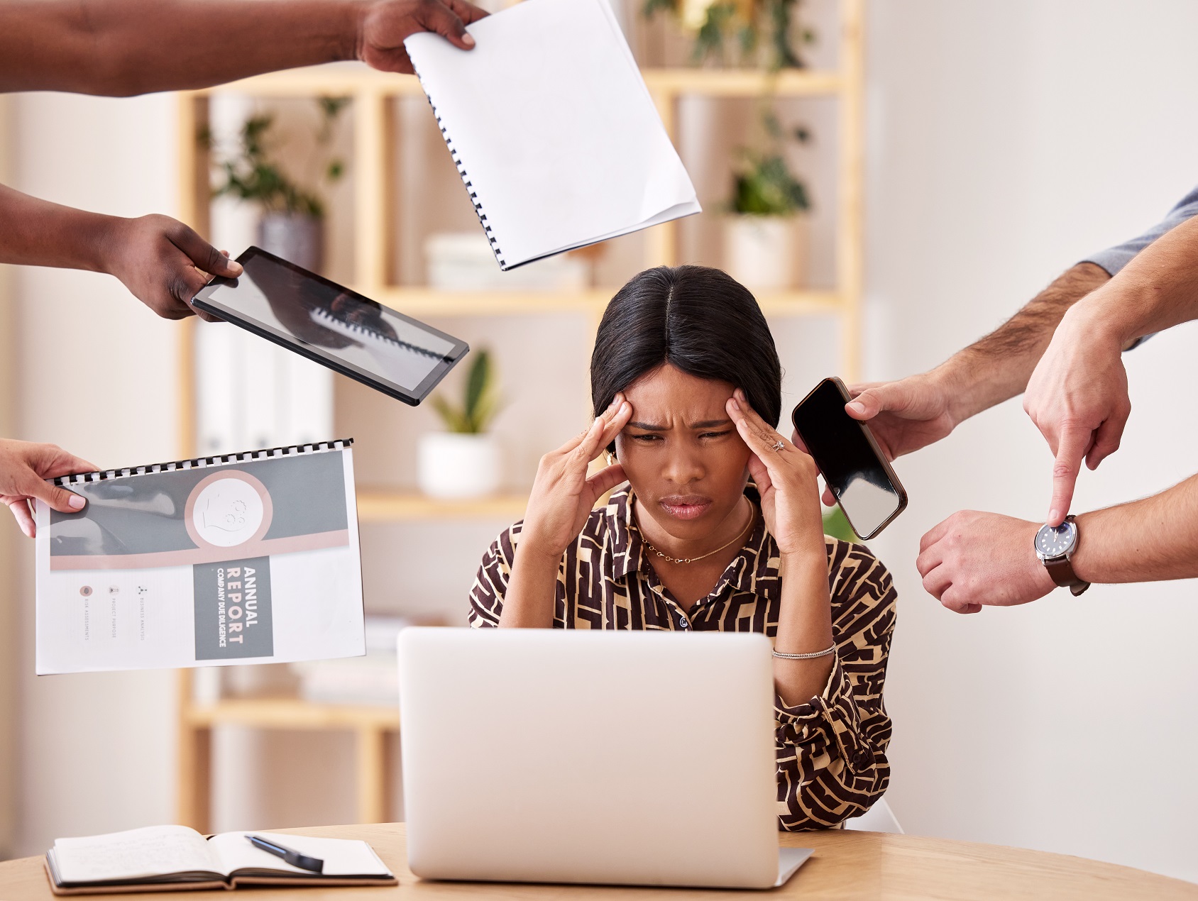 woman business manager suffering of burnout
