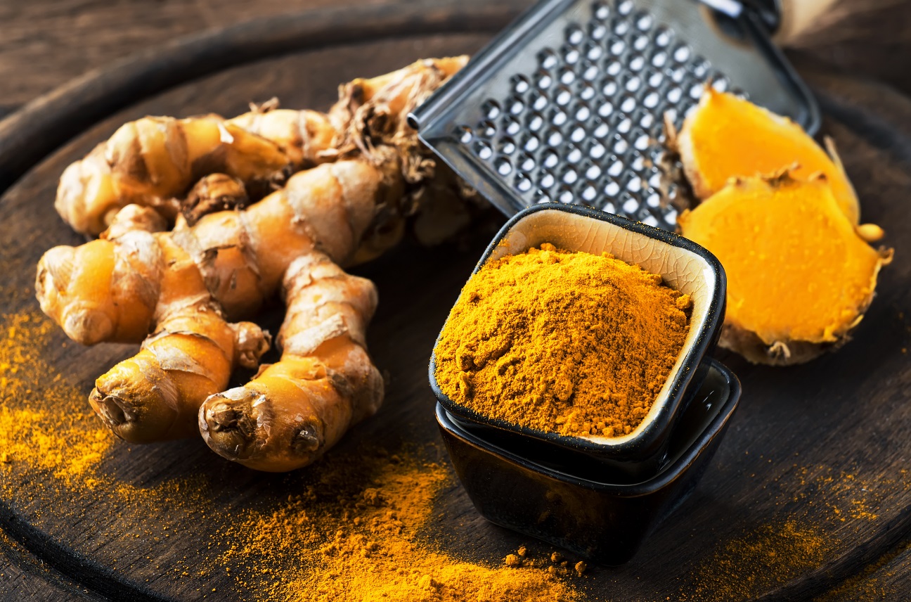 turmeric powder and fresh